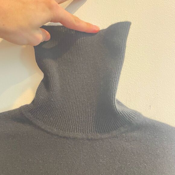 Garnet Hill M Women 100% Cashmere Turtleneck Sweater Black Classic Old Money Lux - Picture 11 of 14